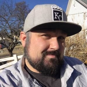 Meet your Posher, Clay